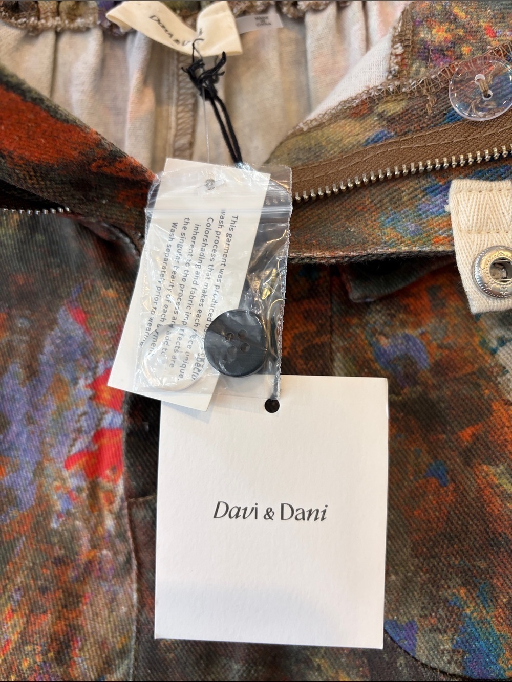 RESTOCKED DAVI & DANI Olive Orange Paint-Splatter Denim Balloon Bottom Pant - Picture 2 of 11